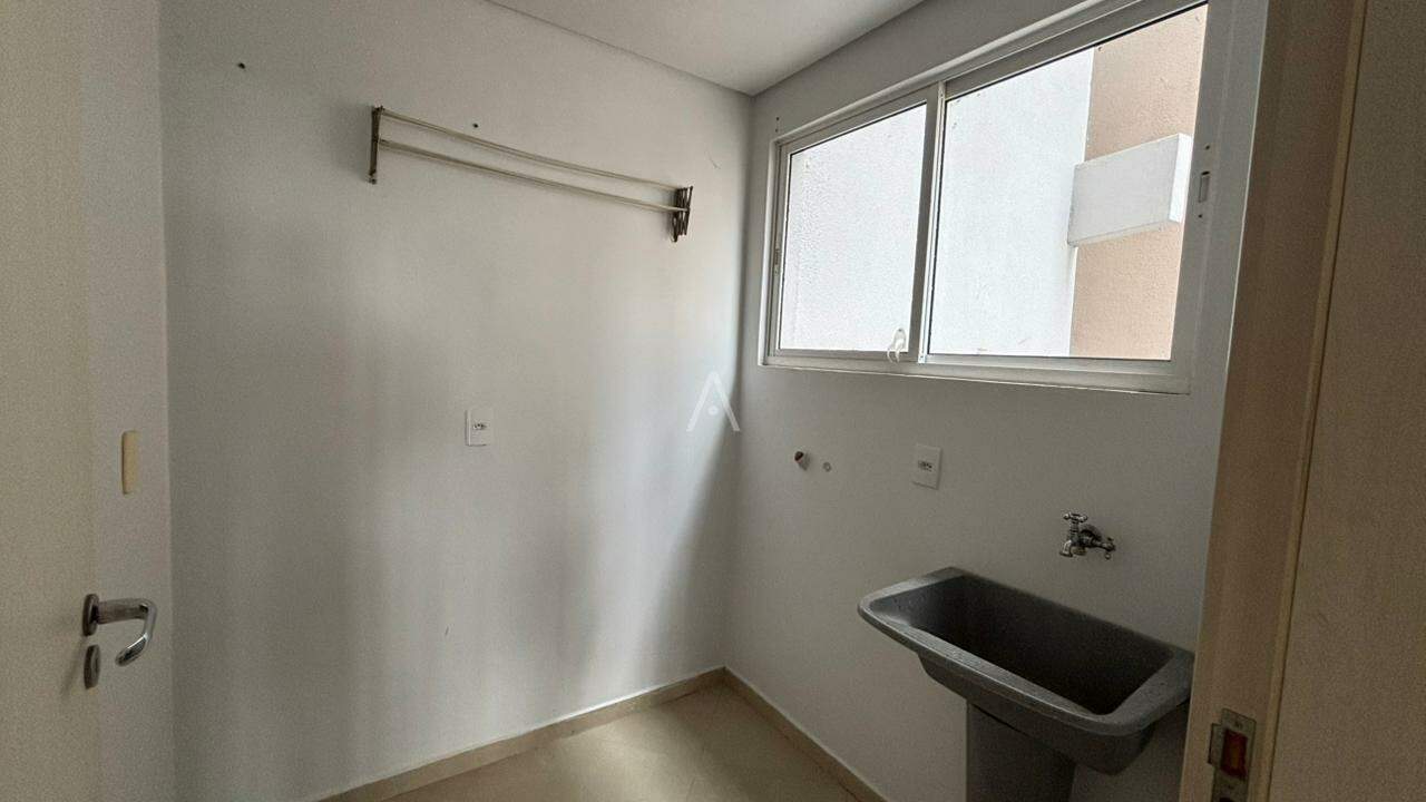 Apartamento para à venda no Bairro VILA INDUSTRIAL em TOLEDO: