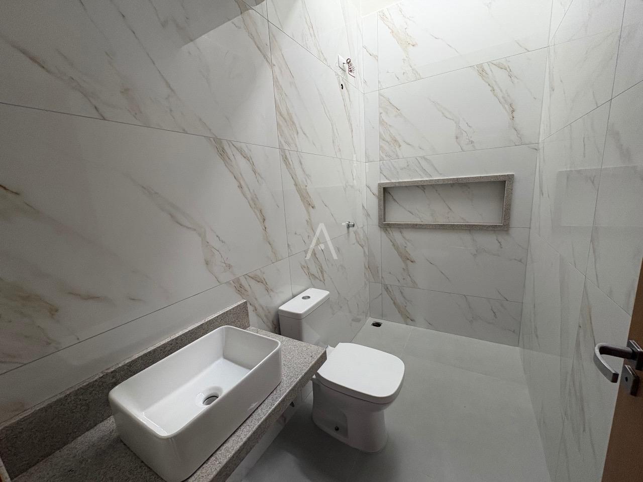 Casa Residencial para à venda no Bairro JARDIM PADOVANI III em CASCAVEL: BWC SUITE
