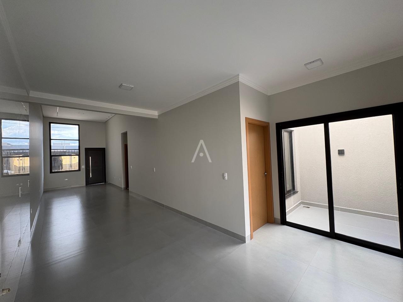 Casa Residencial para à venda no Bairro JARDIM PADOVANI III em CASCAVEL: SALA / COZINHA