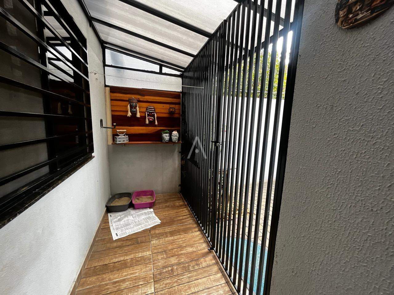 Casa Residencial para à venda no Bairro COQUEIRAL em CASCAVEL: 
