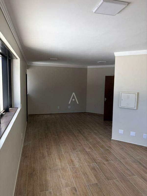 Sala Comercial para à venda no Bairro CENTRO em CASCAVEL: Sala 