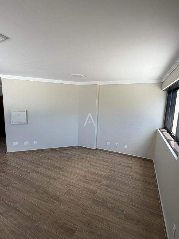 Sala Comercial para à venda no Bairro CENTRO em CASCAVEL: Sala 