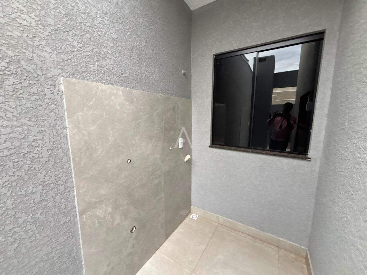 Casa Residencial para à venda no Bairro JARDIM COOPAGRO em TOLEDO: 