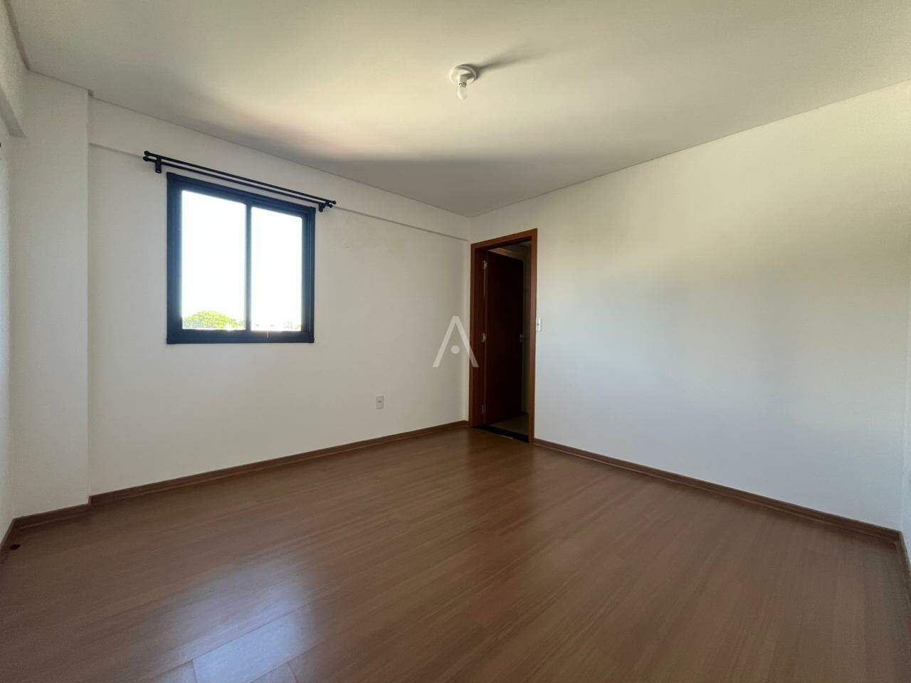 Apartamento para para aluguel no Bairro JARDIM PORTO ALEGRE em TOLEDO: Suíte