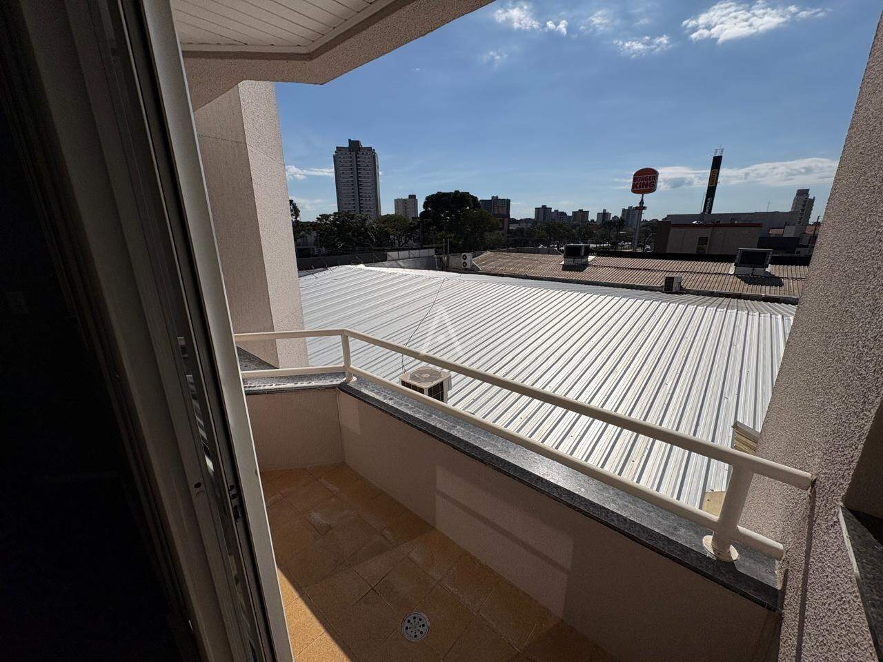 Apartamento para para aluguel no Bairro CENTRO em CASCAVEL: 