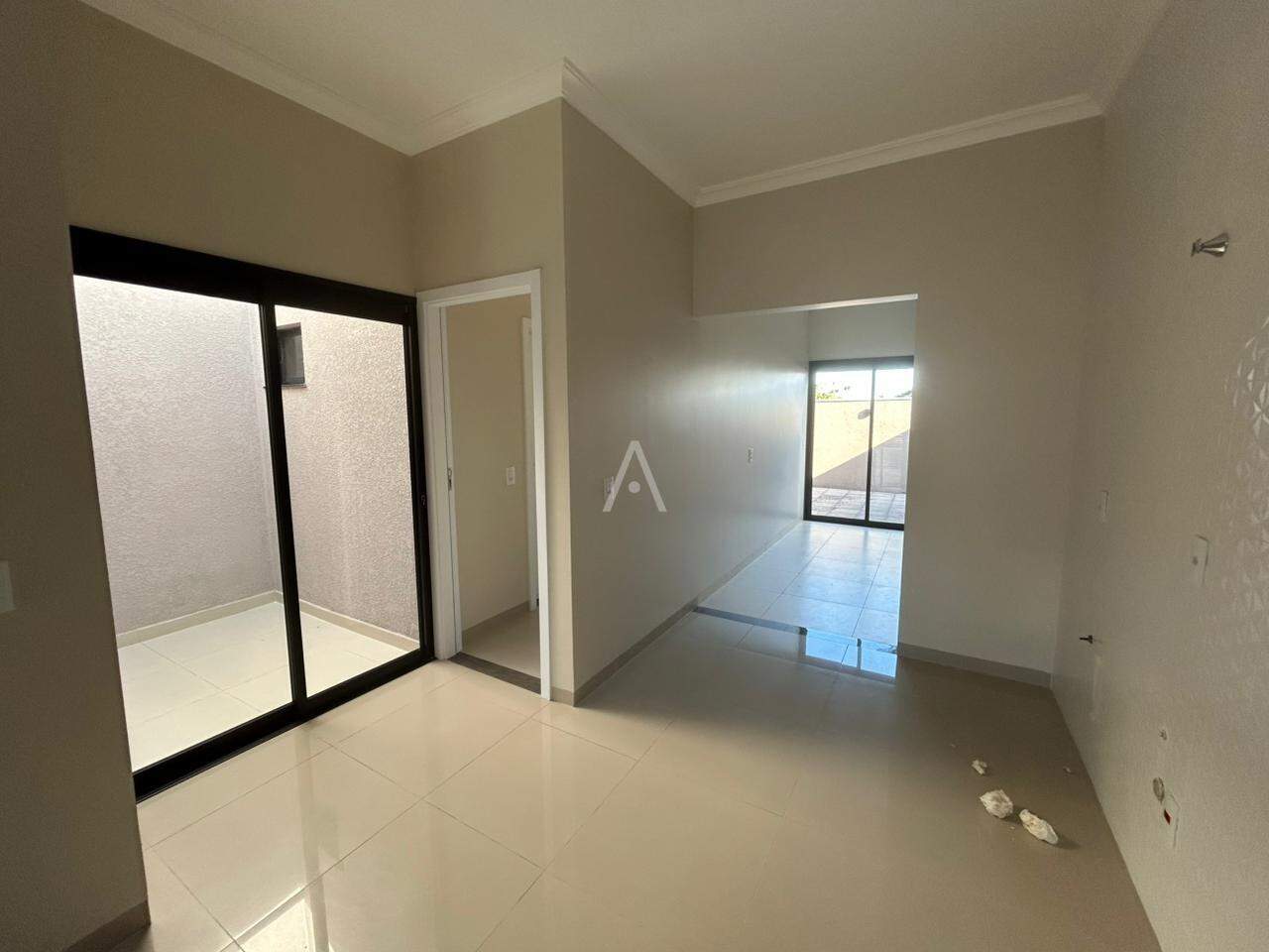 Casa Residencial para à venda no Bairro CANADA em CASCAVEL: