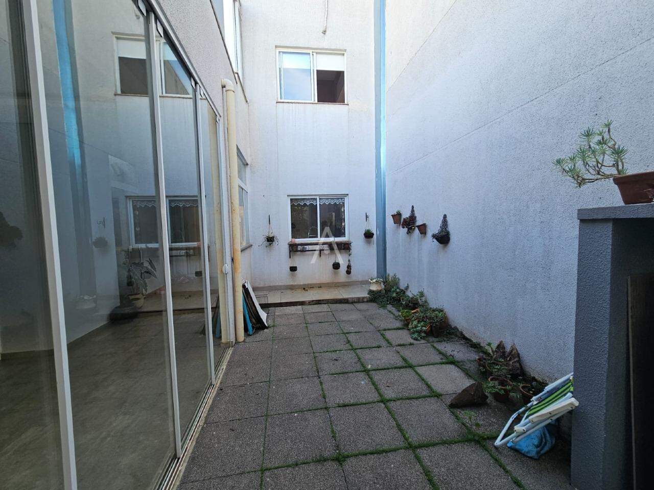 Sobrado para à venda no Bairro CANCELLI em CASCAVEL: 