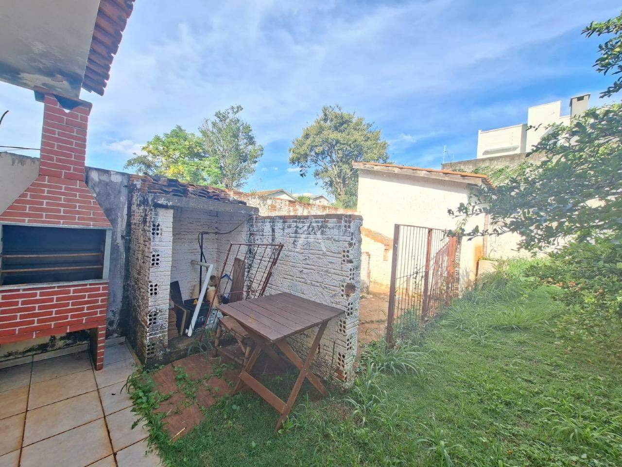 Casa Residencial para para aluguel no Bairro RECANTO TROPICAL em CASCAVEL:
