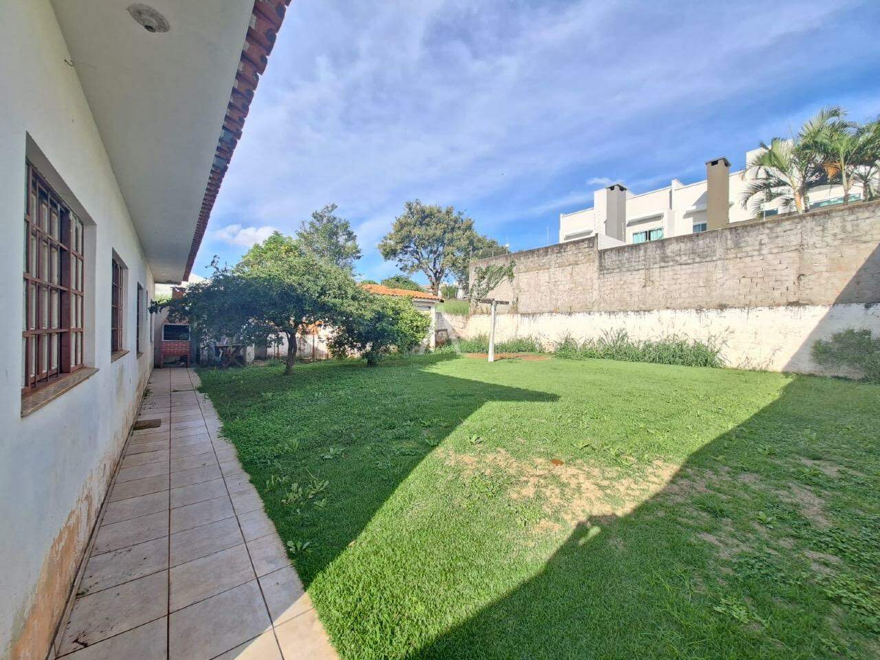 Casa Residencial para para aluguel no Bairro RECANTO TROPICAL em CASCAVEL: