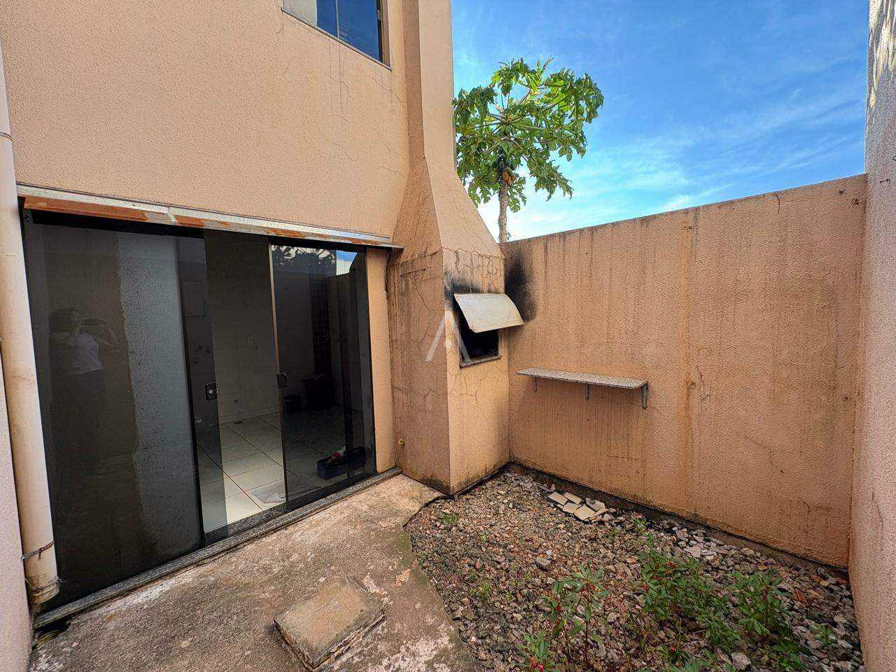 Sobrado para à venda no Bairro SANTO ONOFRE em CASCAVEL: