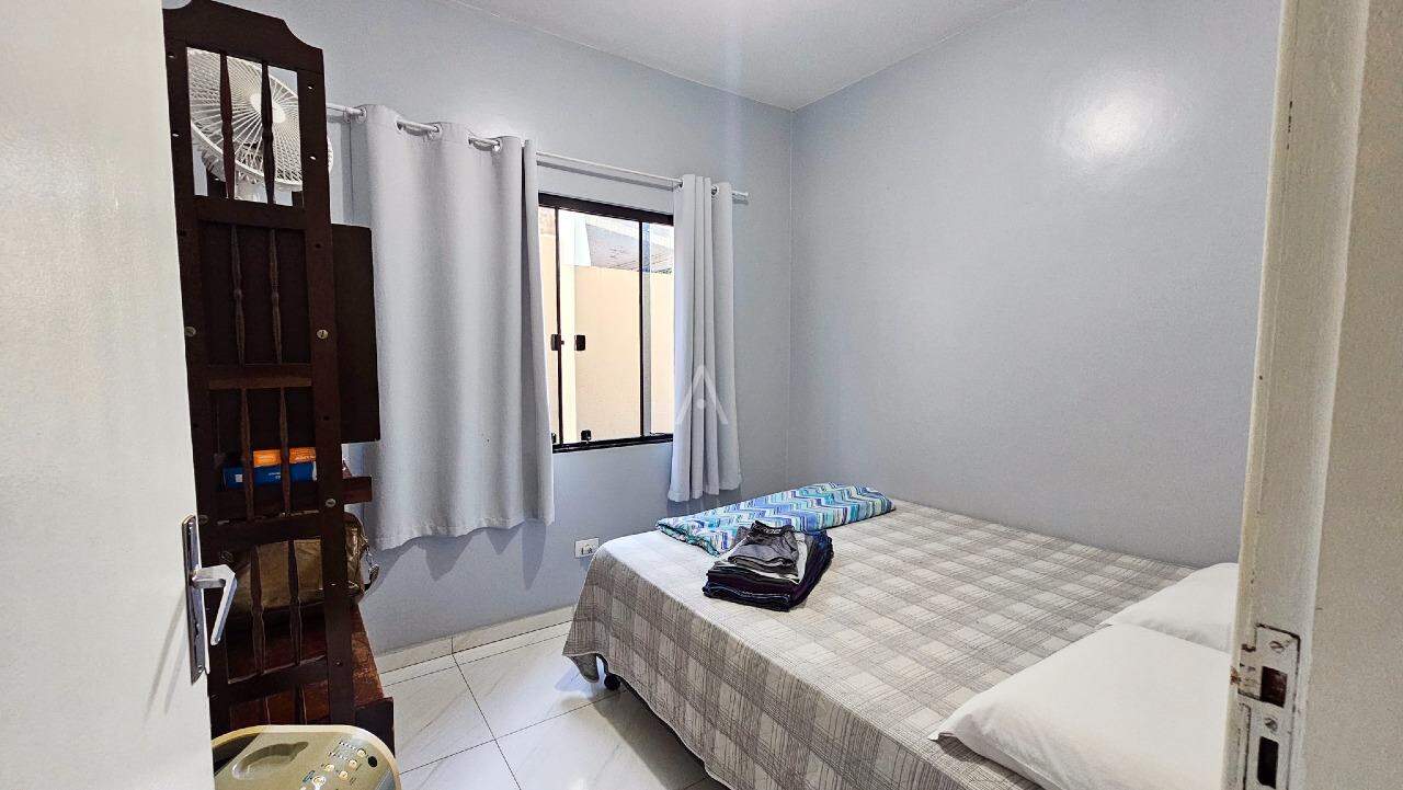 Casa Residencial para à venda no Bairro BRASILIA em CASCAVEL: 