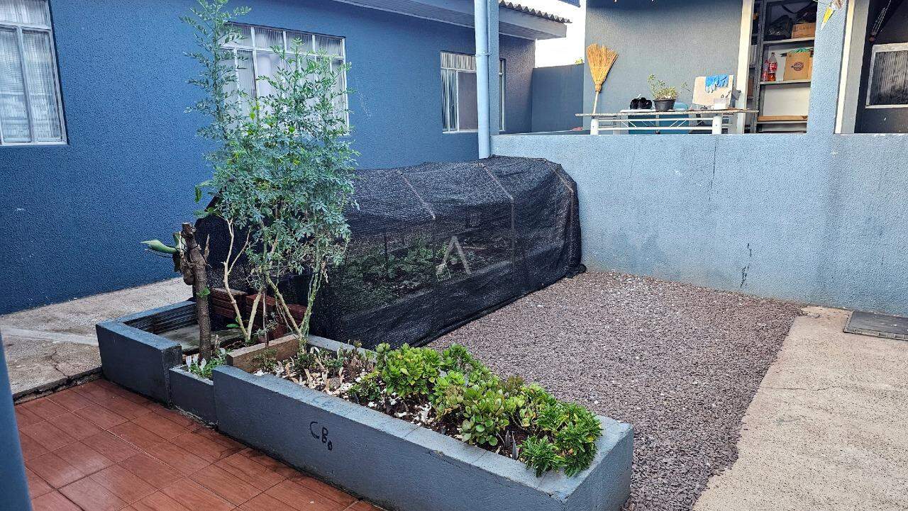 Casa Residencial para à venda no Bairro BRASILIA em CASCAVEL: 