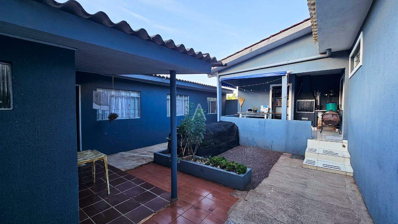 Casa Residencial para à venda no Bairro BRASILIA em CASCAVEL: 