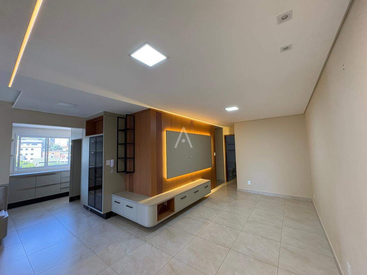 Apartamento para para aluguel no Bairro COUNTRY em CASCAVEL: Sala