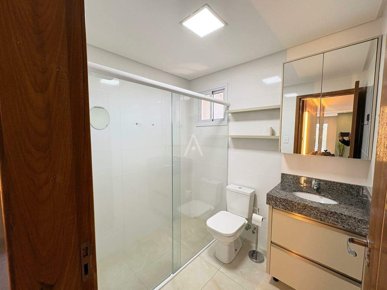 Apartamento para para aluguel no Bairro COUNTRY em CASCAVEL: bwc social