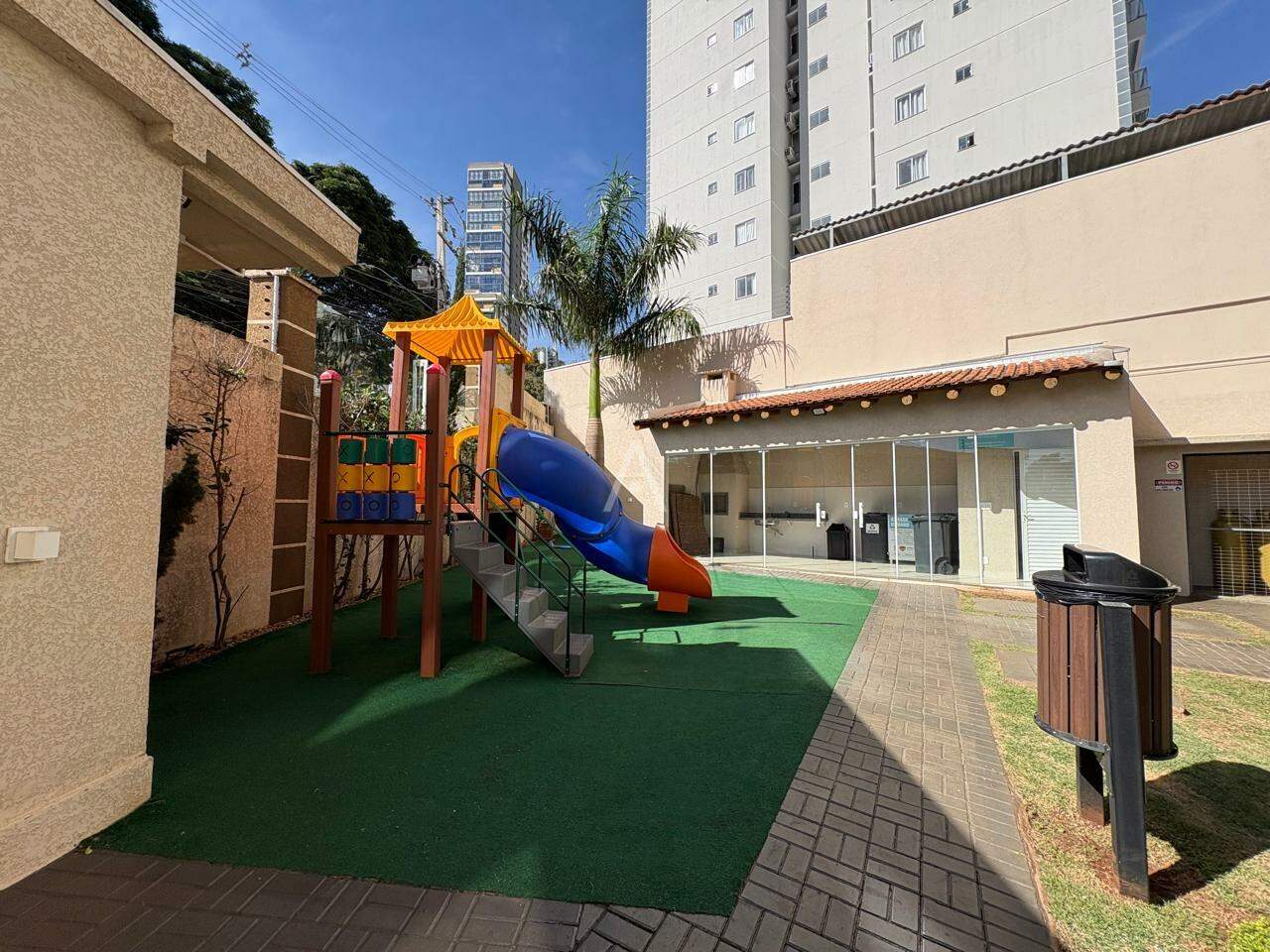 Apartamento para para aluguel no Bairro COUNTRY em CASCAVEL: 