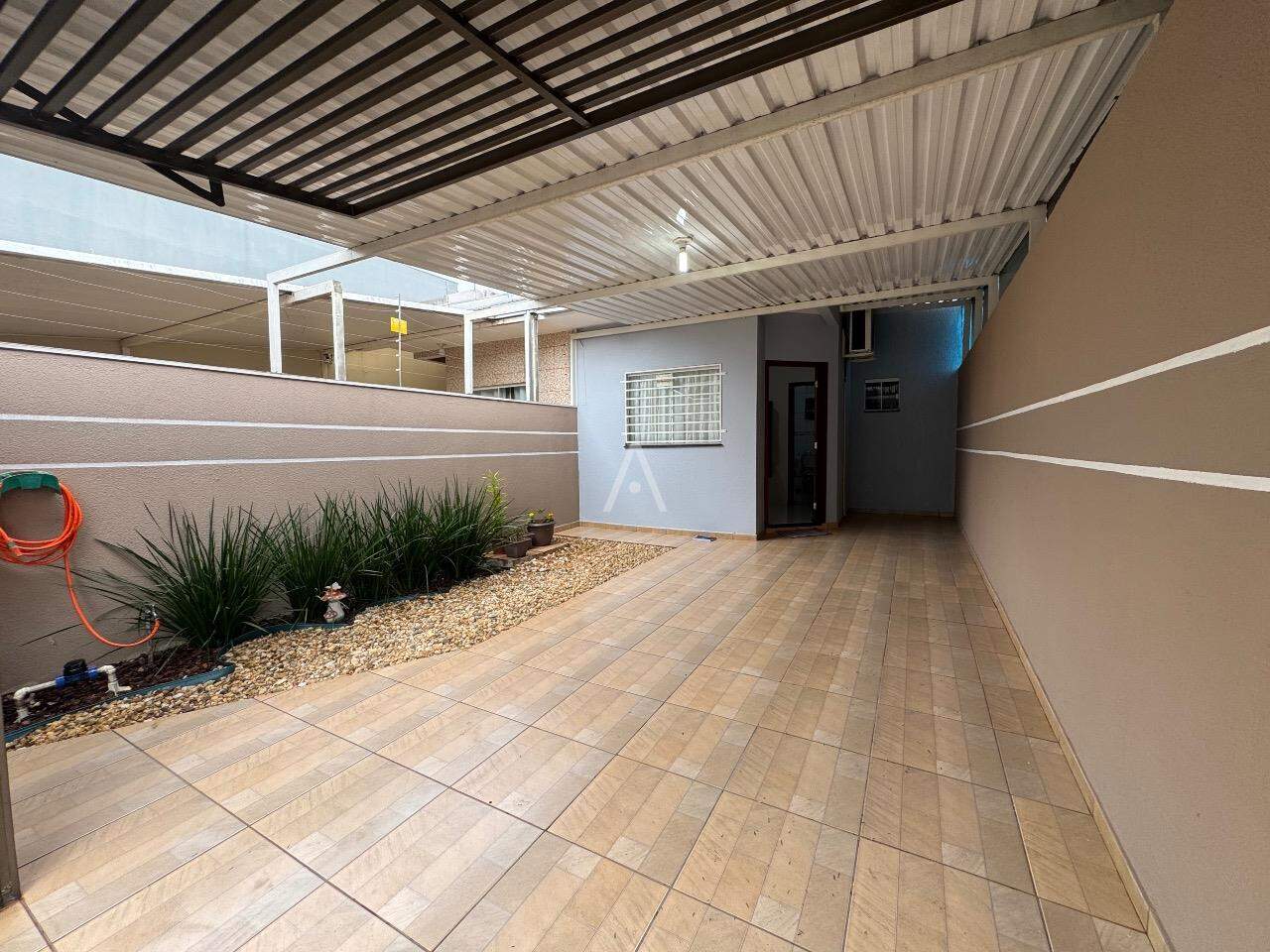 Casa Residencial para para aluguel no Bairro ESMERALDA em CASCAVEL: 