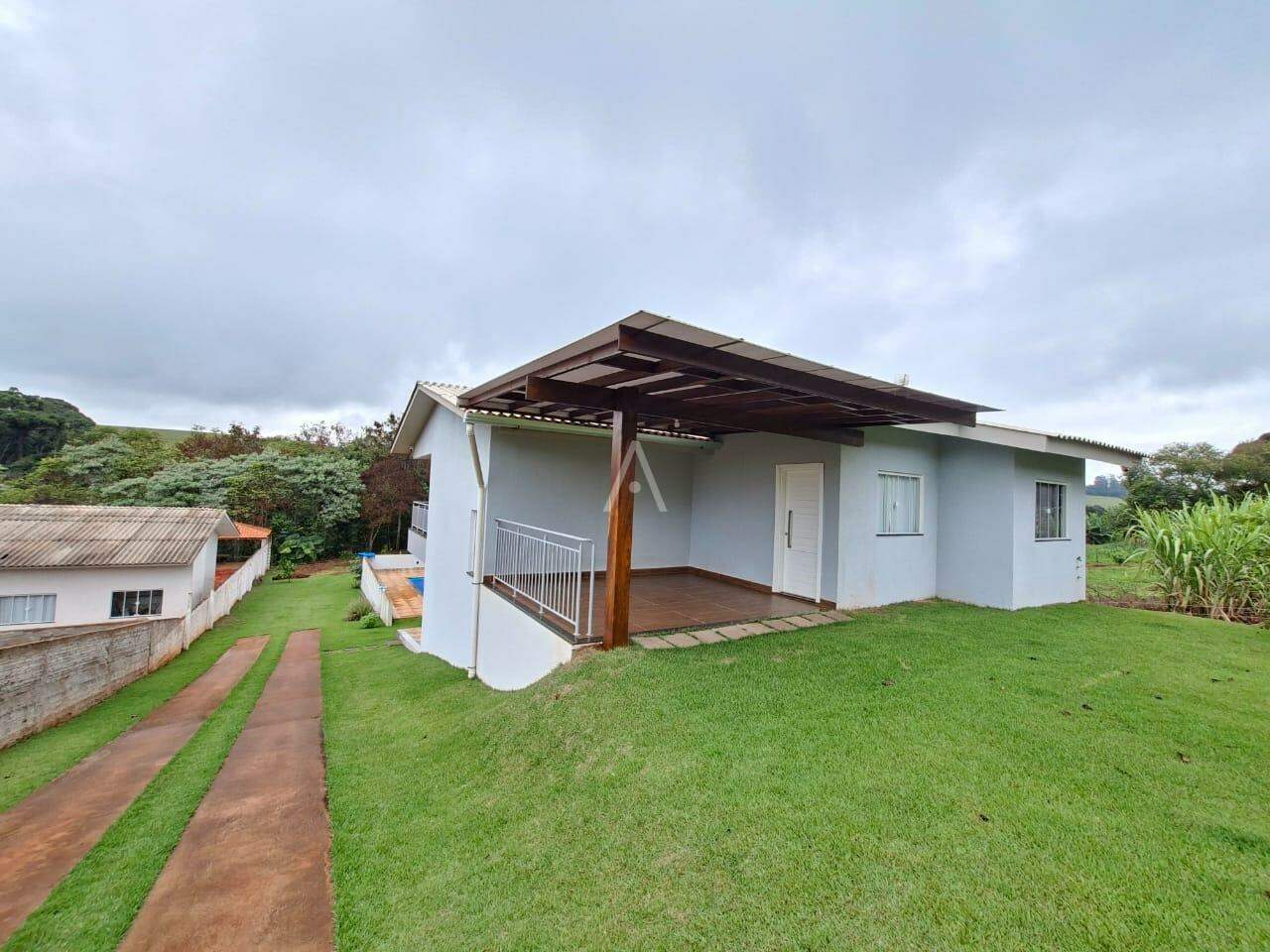 Casa Residencial para para aluguel no Bairro Área rural em CASCAVEL: 