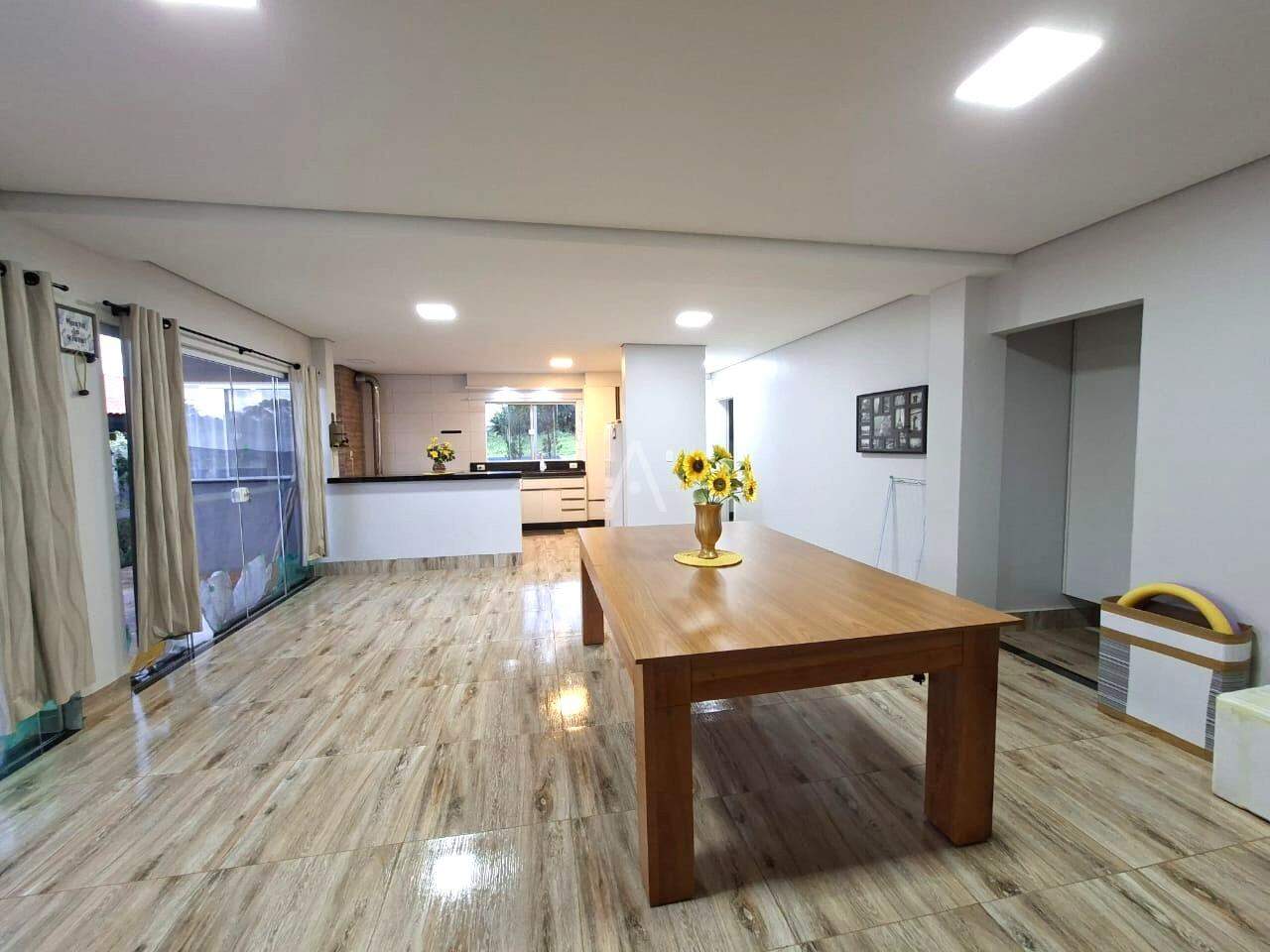 Casa Residencial para para aluguel no Bairro Área rural em CASCAVEL: 