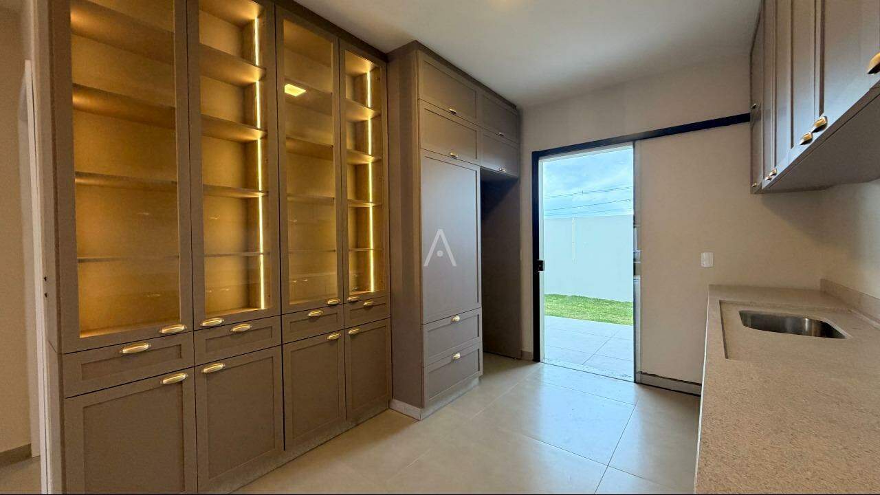 Casa Residencial para à venda no Bairro PARAISO TROPICAL I em CASCAVEL: 