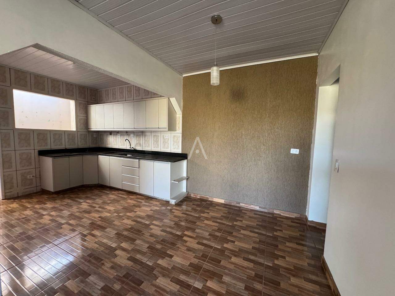 Casa Residencial para à venda no Bairro SANTA CRUZ em CASCAVEL: 