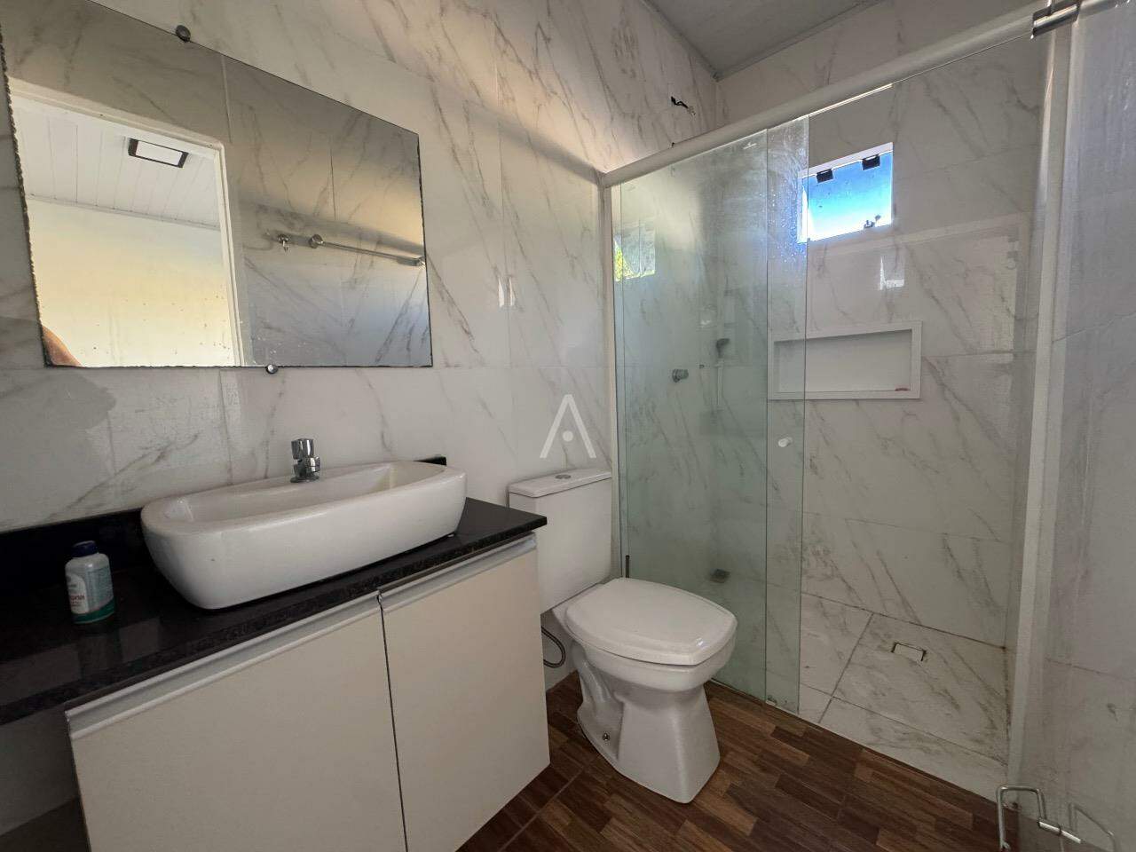 Casa Residencial para à venda no Bairro SANTA CRUZ em CASCAVEL: