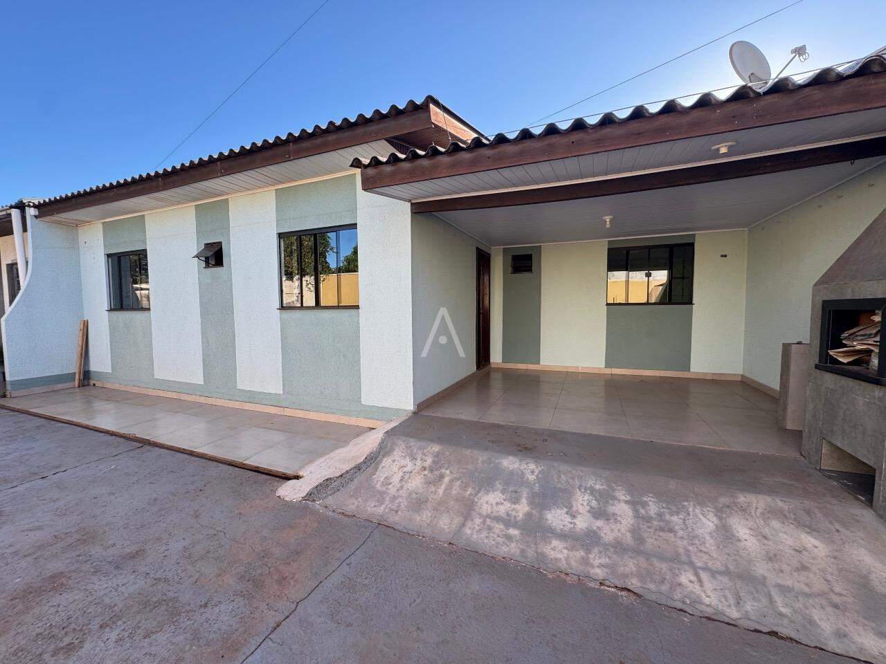 Casa Residencial para à venda no Bairro SANTA CRUZ em CASCAVEL: 