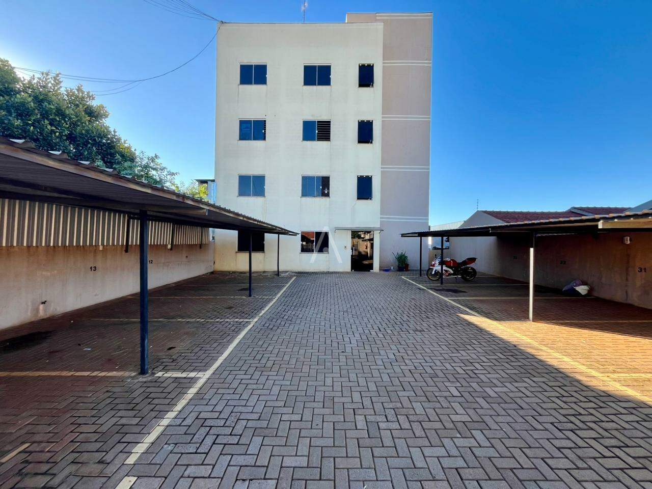 Apartamento para para aluguel no Bairro JARDIM PANORAMA em TOLEDO: 