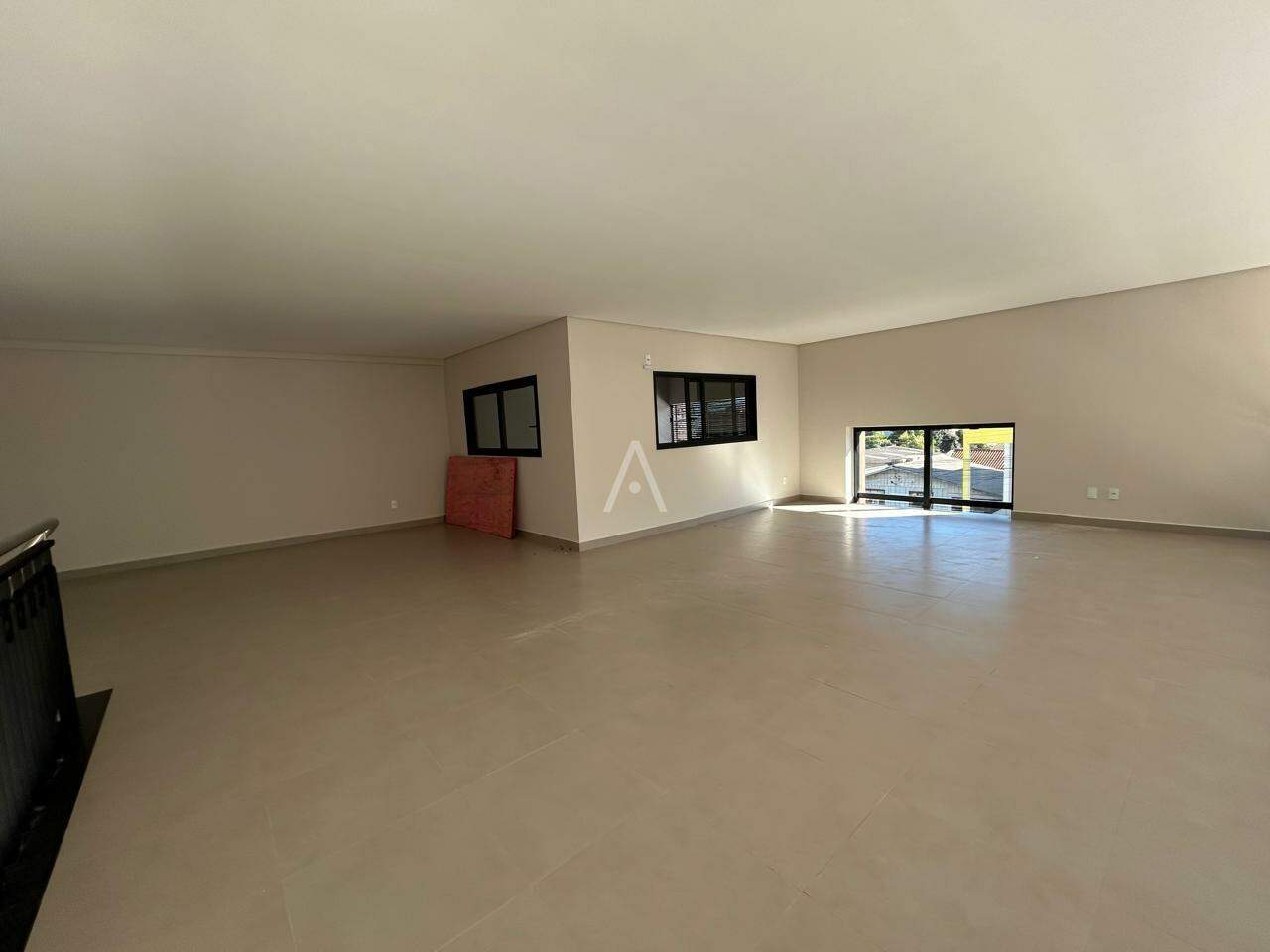 Sala Comercial para para aluguel no Bairro CENTRO em CASCAVEL: 