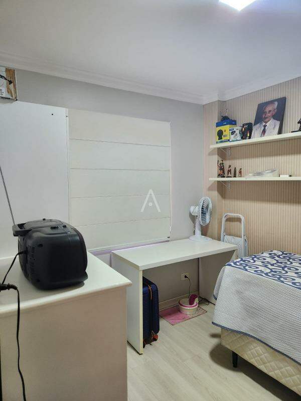 Apartamento para à venda no Bairro COQUEIRAL em CASCAVEL: