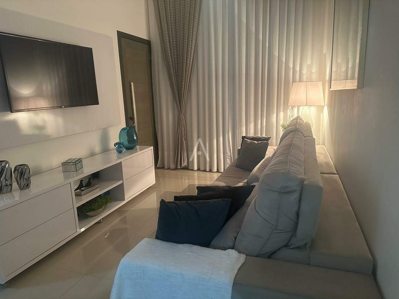 Casa Residencial para à venda no Bairro JARDIM VEREDAS em CASCAVEL: