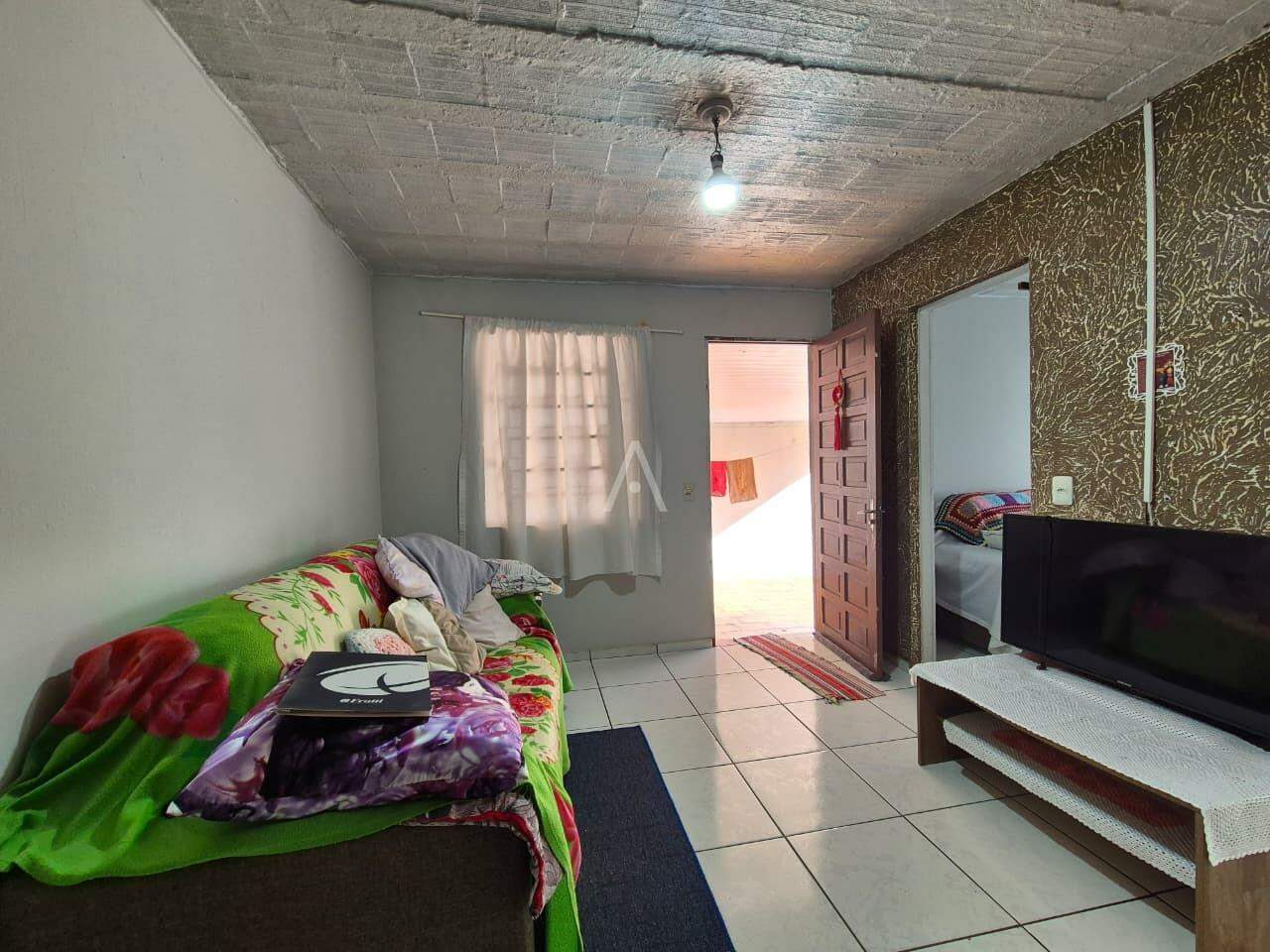 Casa Residencial para à venda no Bairro FLORESTA em CASCAVEL: 