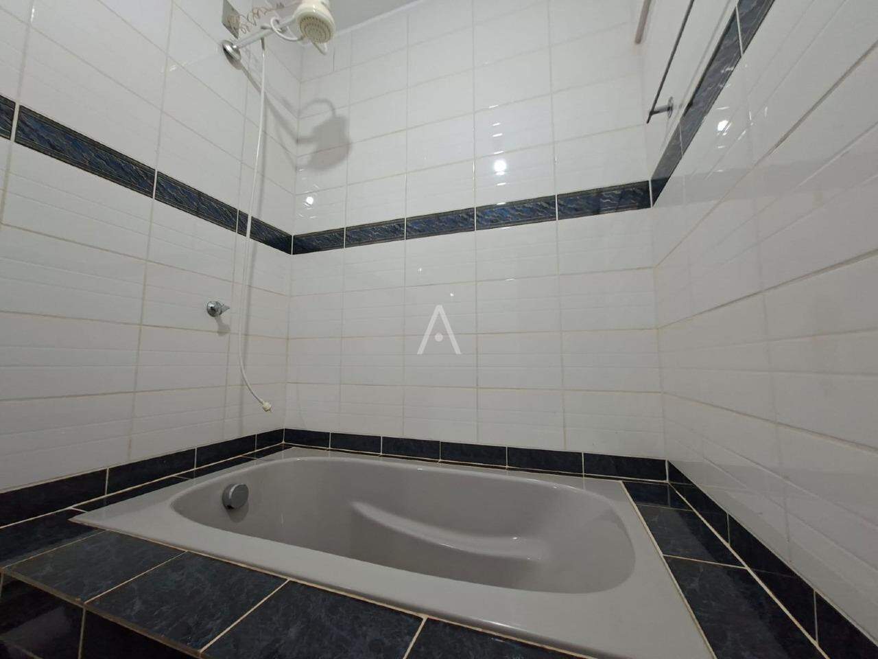 Apartamento para para aluguel no Bairro COQUEIRAL em CASCAVEL: 