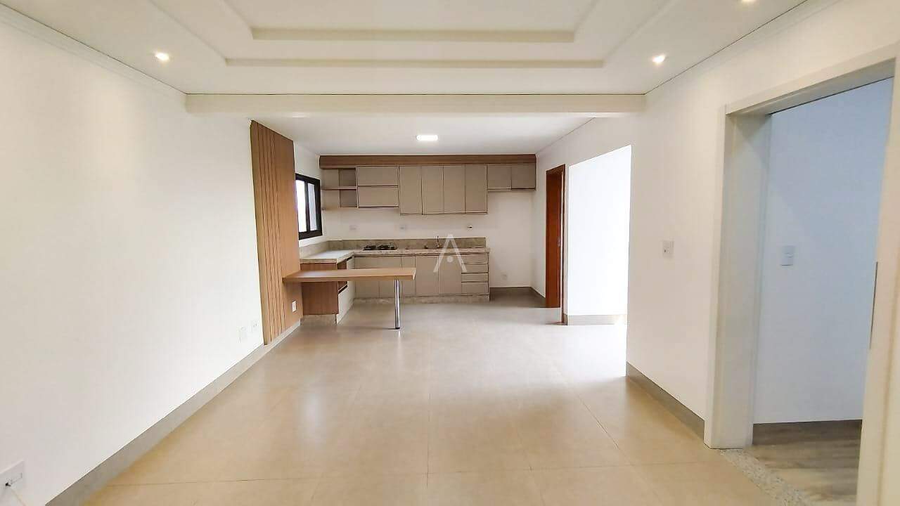 Apartamento para para aluguel no Bairro JARDIM LA SALLE em TOLEDO: 