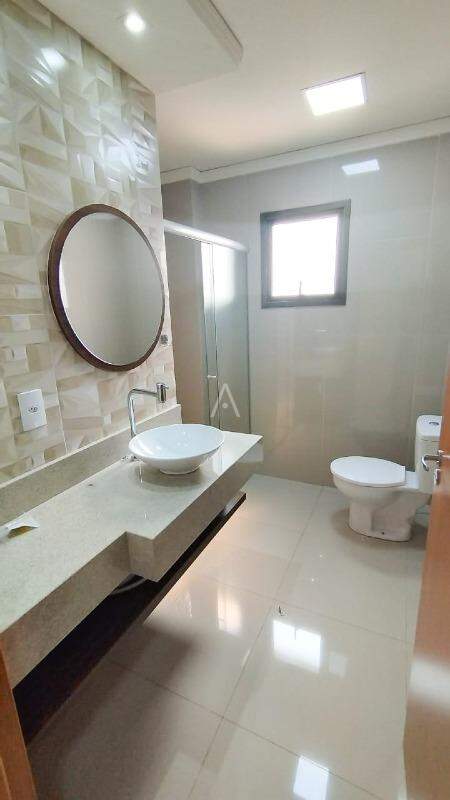 Apartamento para para aluguel no Bairro JARDIM LA SALLE em TOLEDO: 