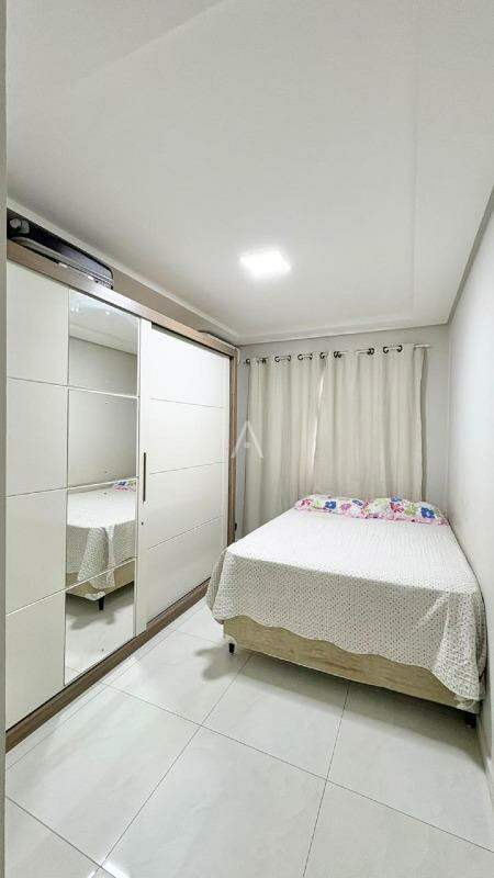 Casa Residencial para à venda no Bairro FLORAIS DO PARANA em CASCAVEL: 