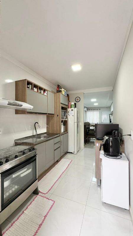 Casa Residencial para à venda no Bairro FLORAIS DO PARANA em CASCAVEL: 