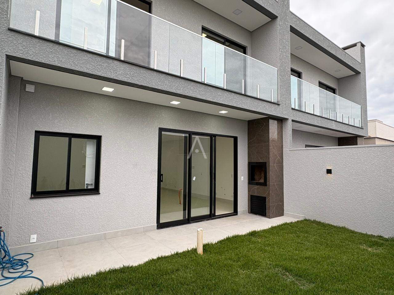 Casa Residencial para à venda no Bairro TROPICAL III em CASCAVEL: 