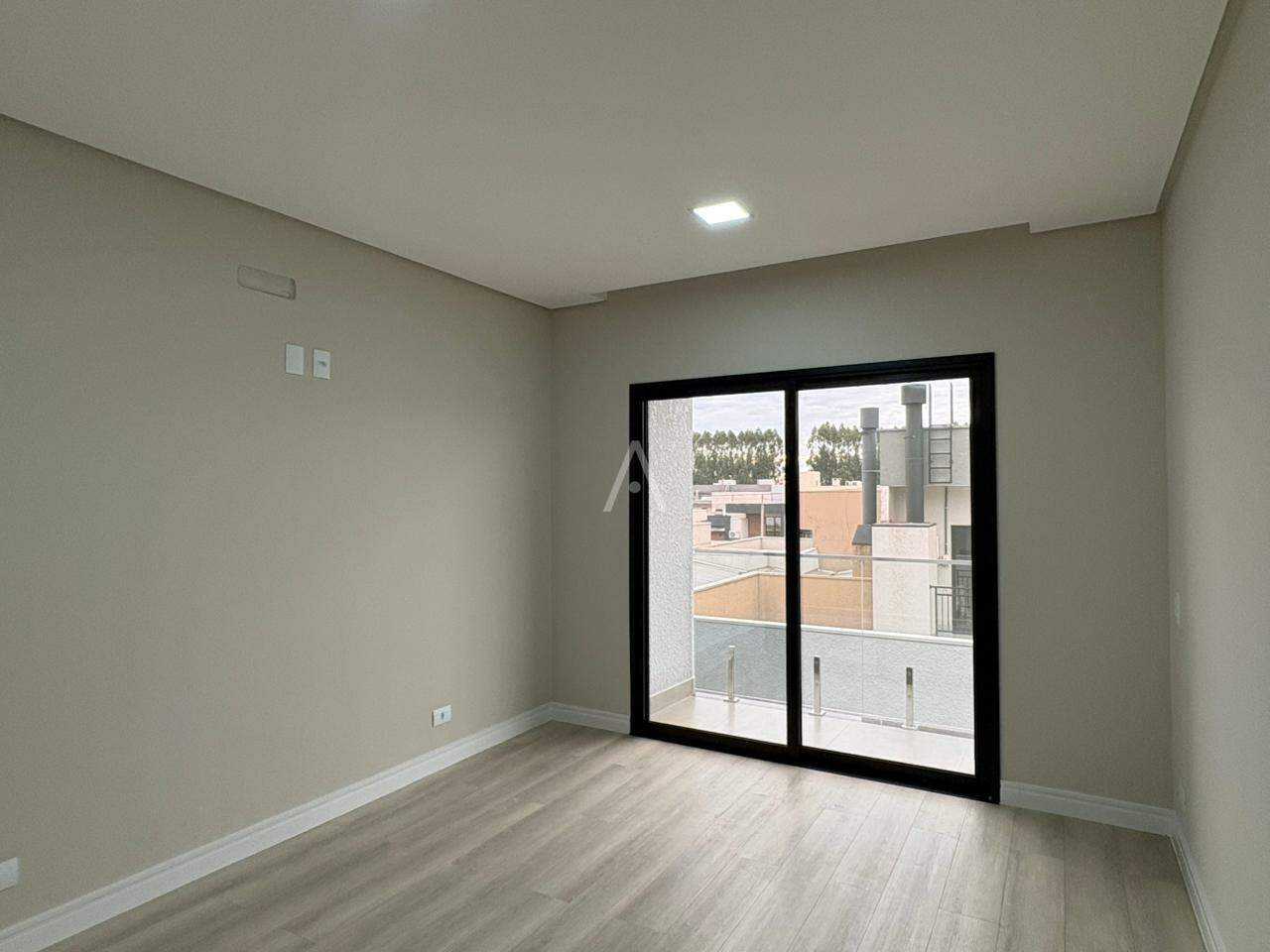 Casa Residencial para à venda no Bairro TROPICAL III em CASCAVEL: 