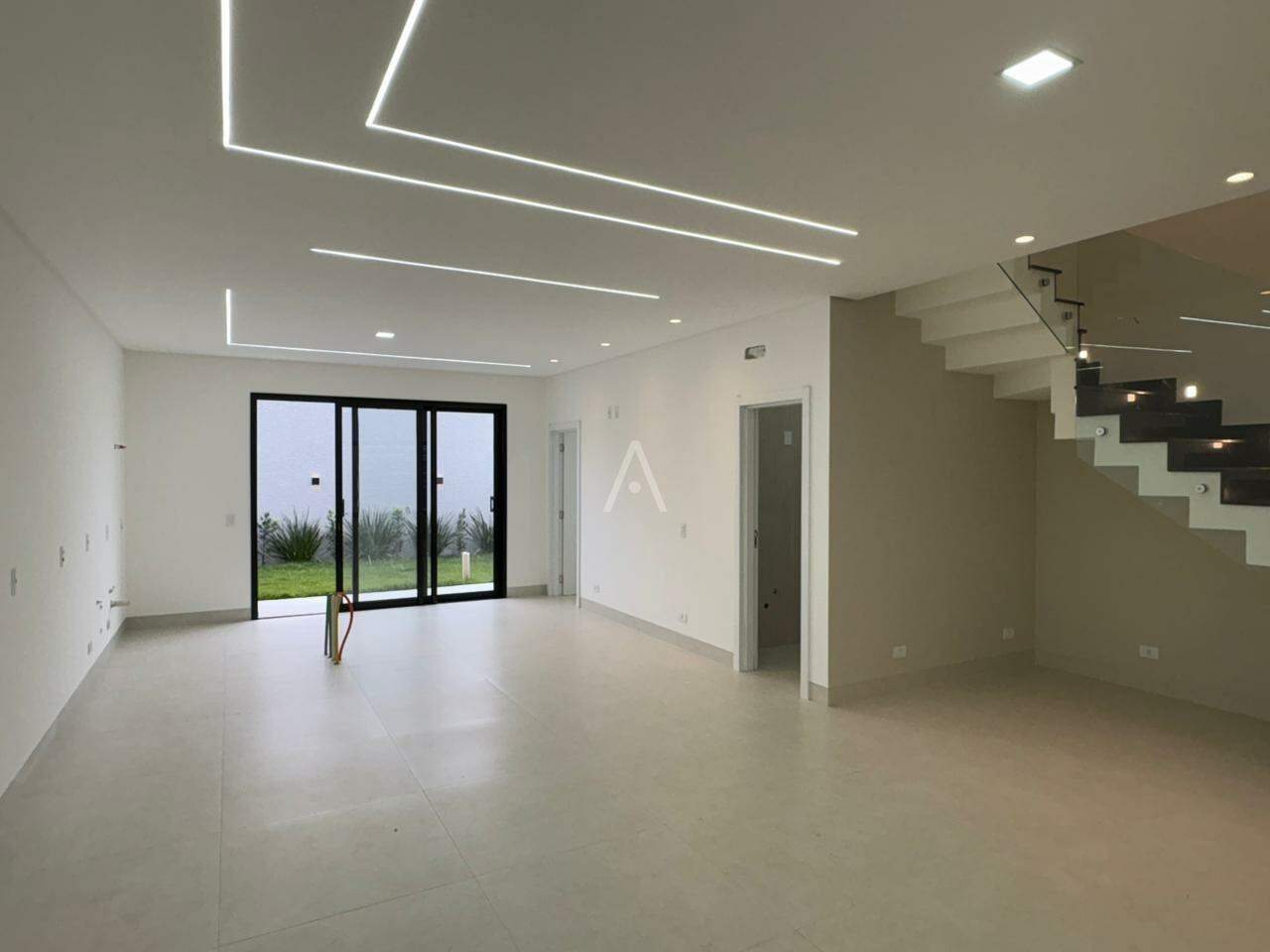 Casa Residencial para à venda no Bairro TROPICAL III em CASCAVEL: 