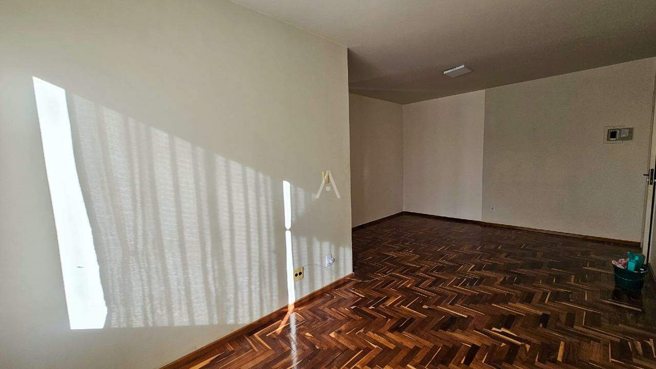 Apartamento para à venda no Bairro CANCELLI em CASCAVEL: