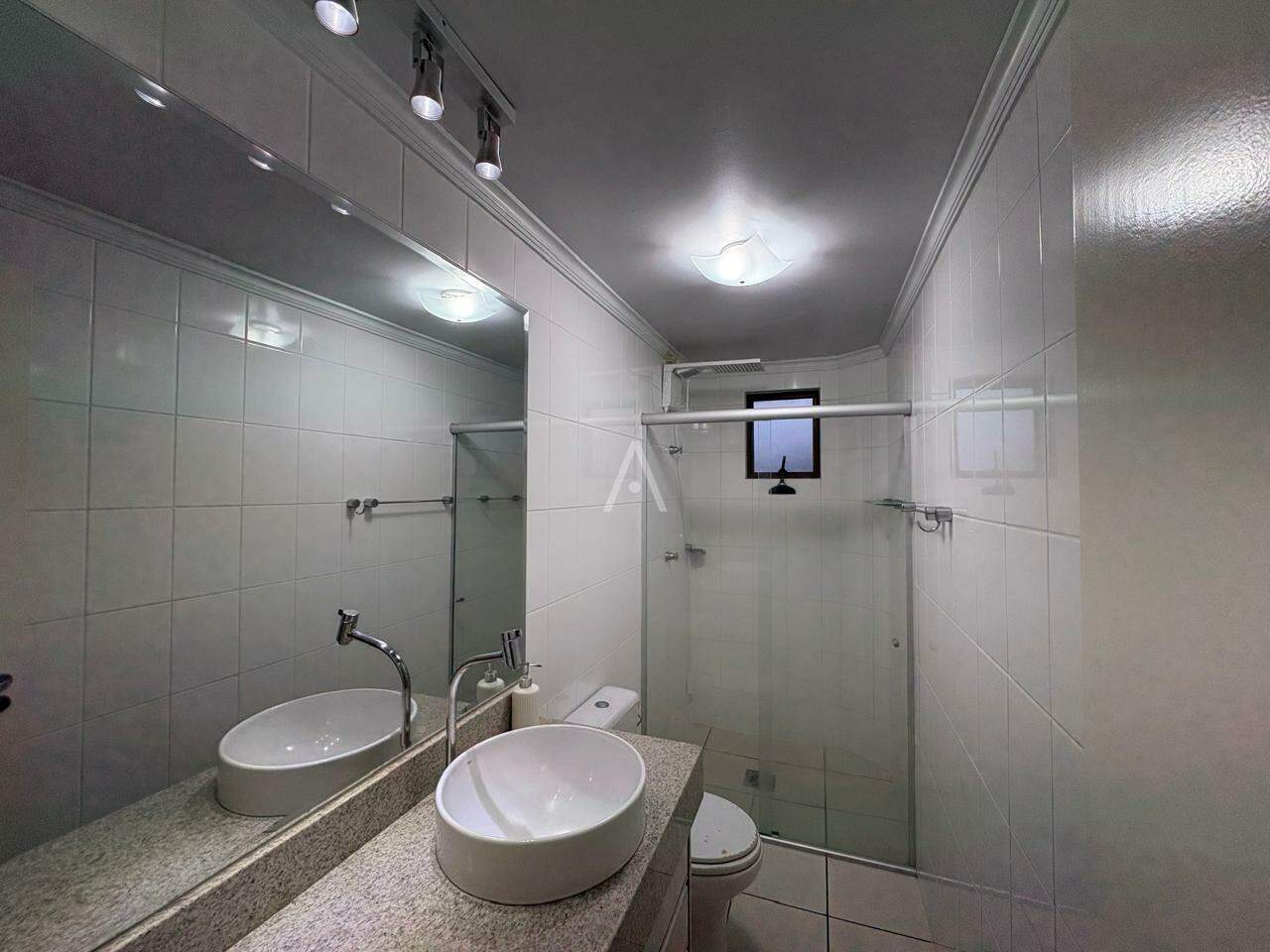 Apartamento para para aluguel no Bairro COUNTRY em CASCAVEL: Bwc social