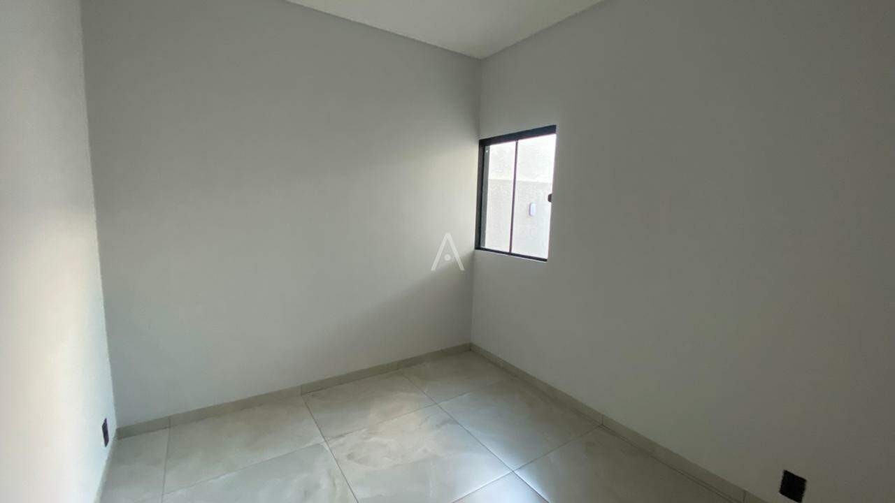 Casa Residencial para à venda no Bairro PINHEIRINHO em TOLEDO: 
