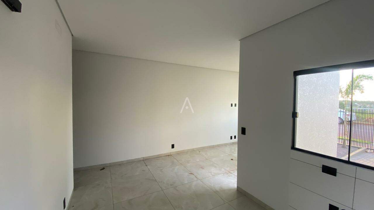 Casa Residencial para à venda no Bairro PINHEIRINHO em TOLEDO: 