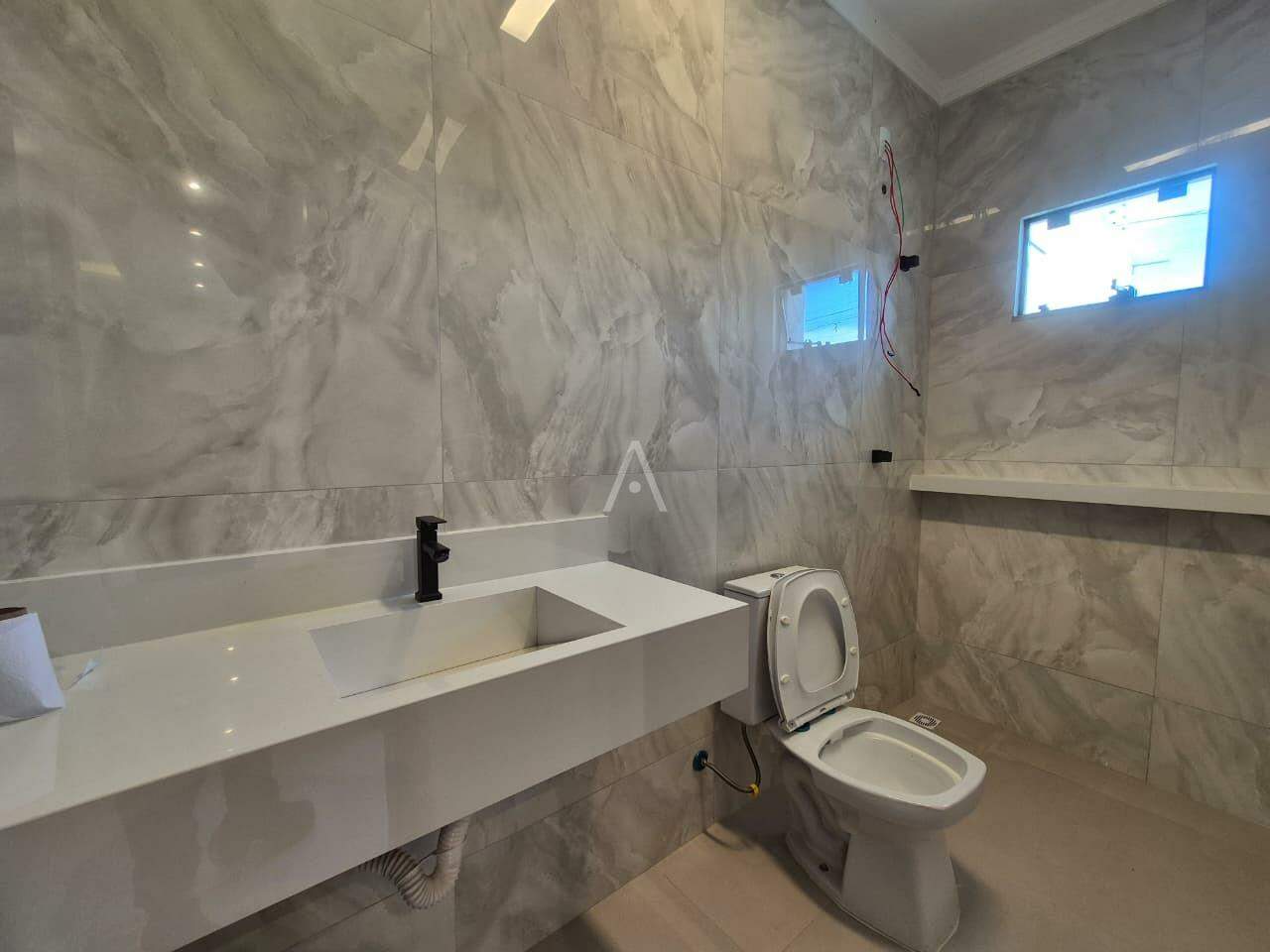 Casa Residencial para à venda no Bairro CASCAVEL VELHO em CASCAVEL: 