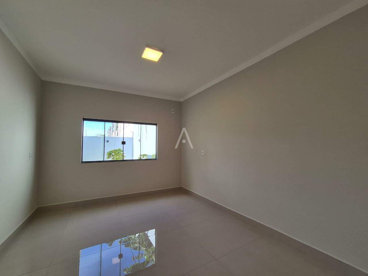 Casa Residencial para à venda no Bairro CASCAVEL VELHO em CASCAVEL: 