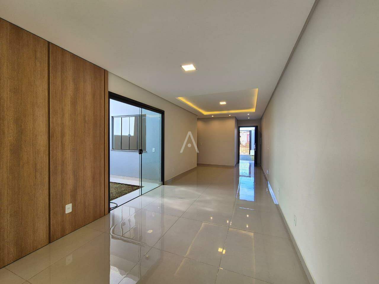Casa Residencial para à venda no Bairro CASCAVEL VELHO em CASCAVEL: 