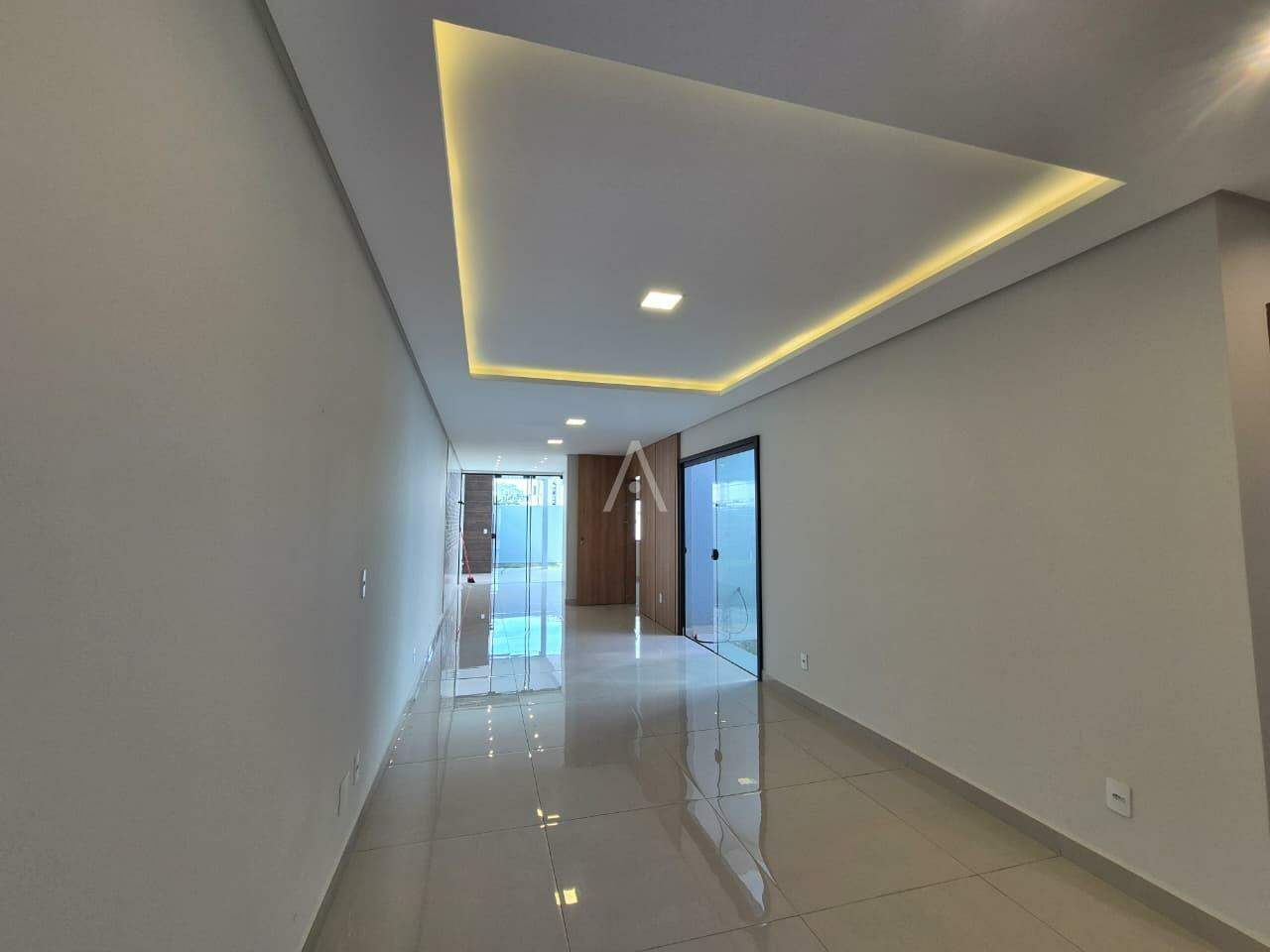 Casa Residencial para à venda no Bairro CASCAVEL VELHO em CASCAVEL: 