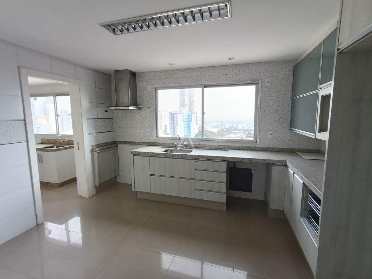 Apartamento para para aluguel no Bairro CENTRO em CASCAVEL: 