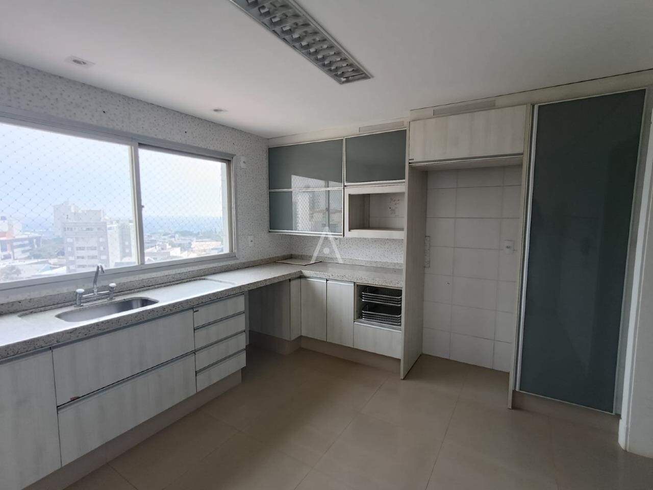 Apartamento para para aluguel no Bairro CENTRO em CASCAVEL: 
